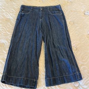 ISDA and Co cropped jeans size 6